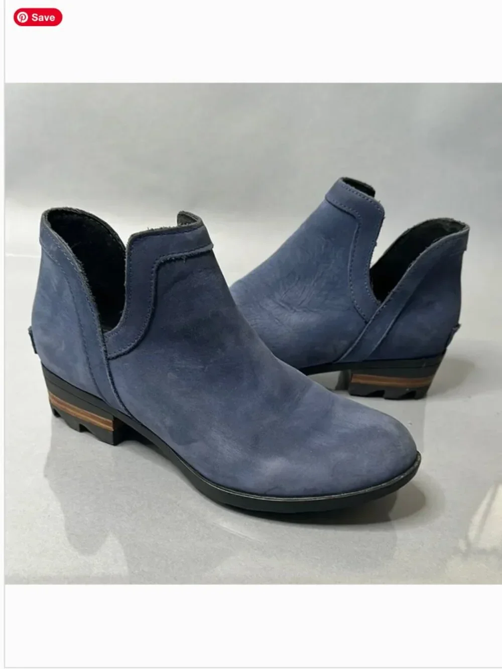 SOREL Women’s Lolla Cut‑Out Bootie in navy blue suede Booties Size 6 (B-1765)